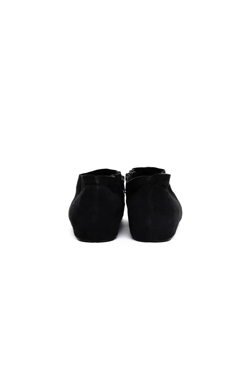 0566_CHLOÉ 39 BLACK SUEDE LEATHER SLIP-ON BOOTS