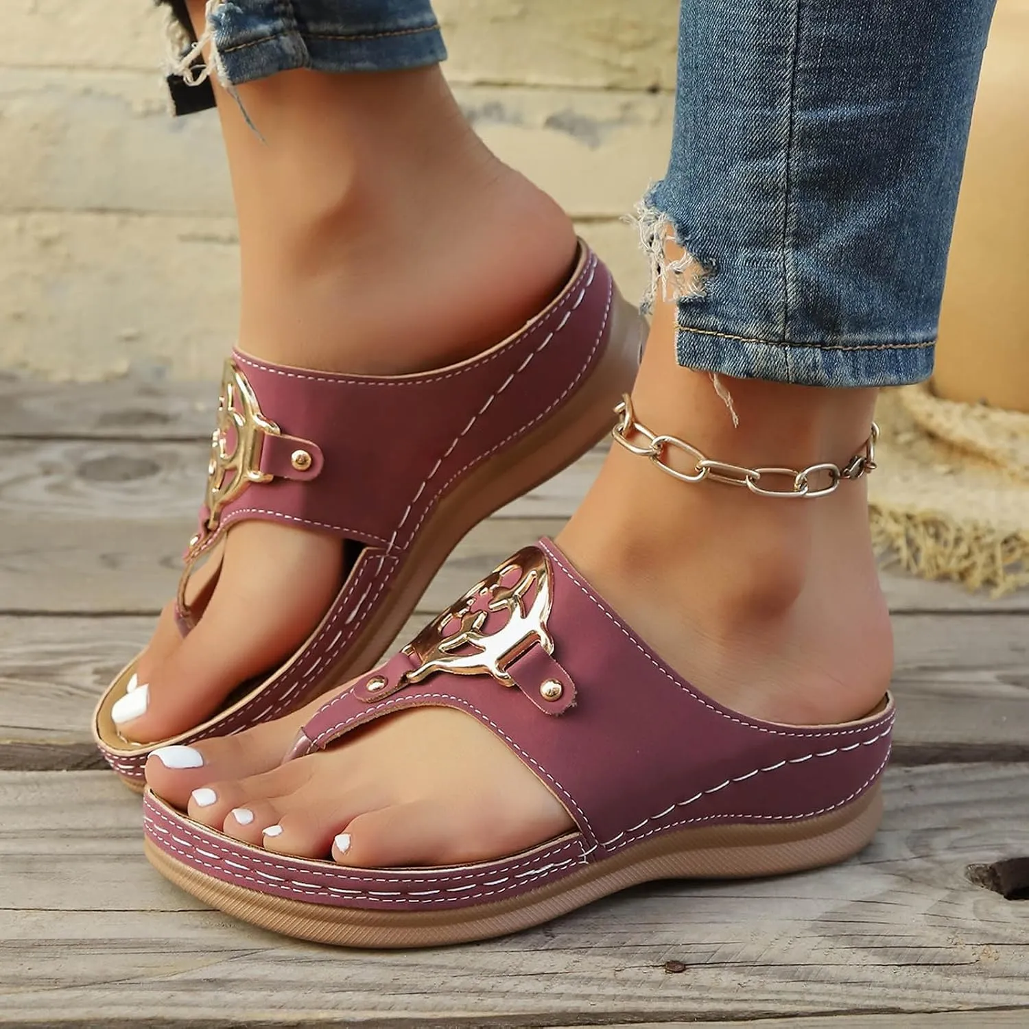 Comfortable Women's Slippers Daily Wear with Thong Design and Wedge Heel Perfect Rubber Sole Slippers for Women Outside