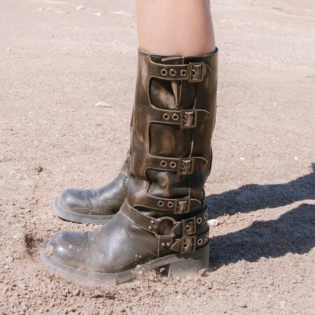 STEVE MADDEN ROCKY BOOTS - BLACK DISTRESSED