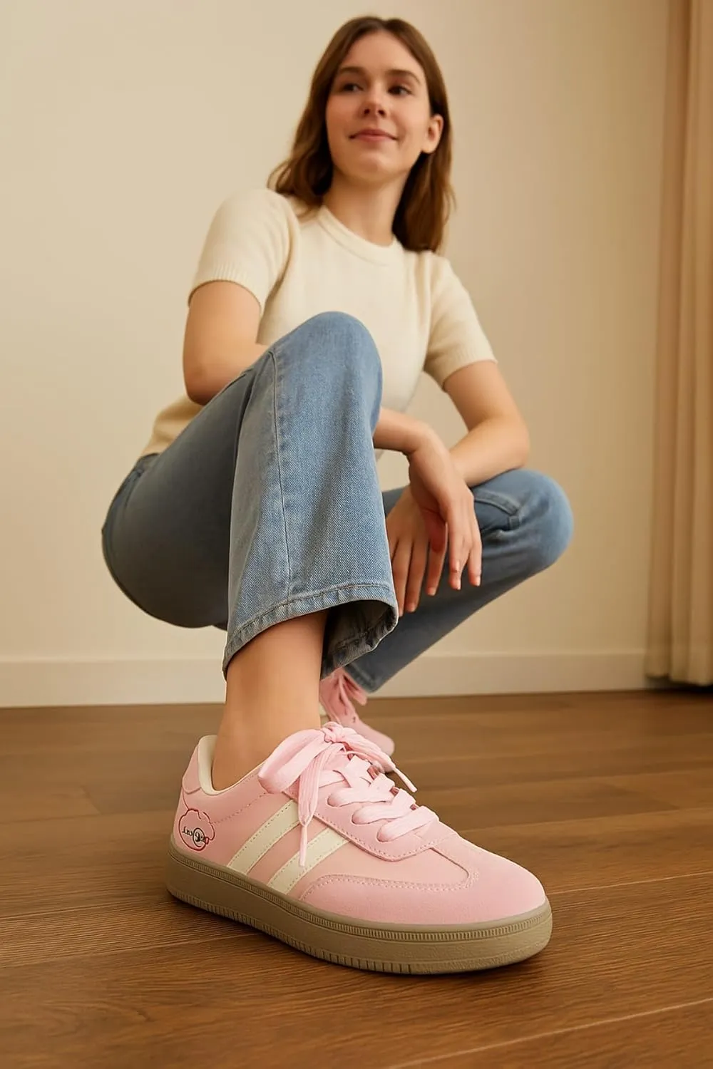 Women’s Kitty Retro German Trainer Sneakers – Fashion Casual Cat Detail Lace-Up Shoes, Anti-Slip Low-Top White Campus Style for Students